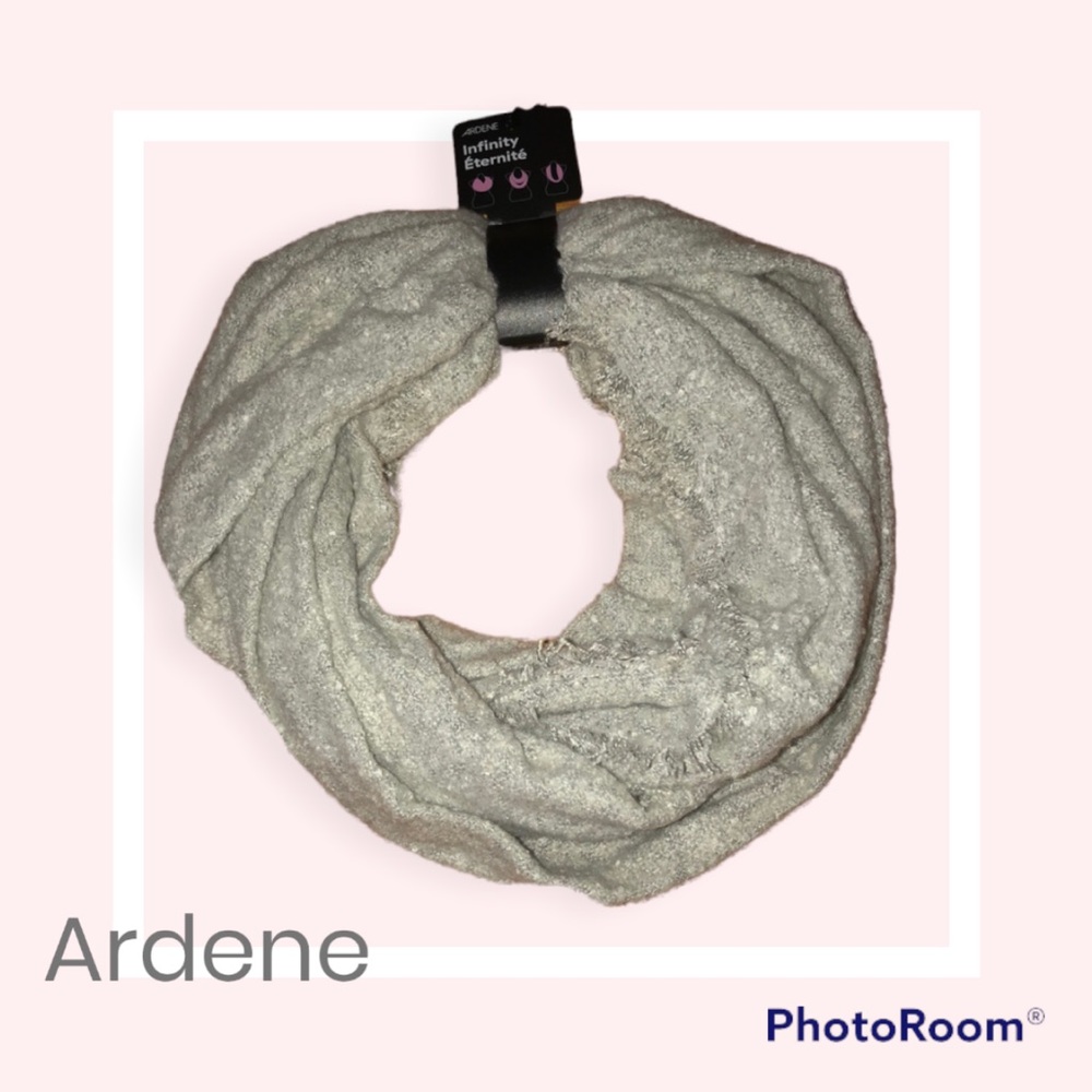 Brand new Infinity Scarf 🧣